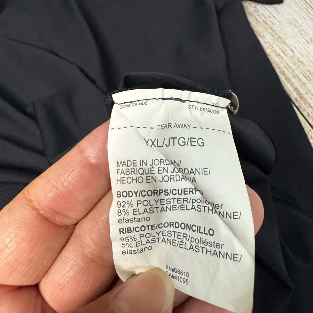 Pre-Loved Boy's Under Armour Polo Shirt Black HeatGear YXL